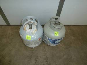 lot 535 image: LP Tanks x 2
