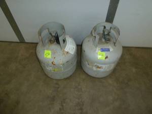lot 536 image: LP Tanks 20 Lb. x 2
