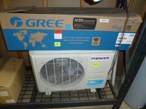 lot 555 image: Pioneer Inverter& Gree Split Air Conditioner