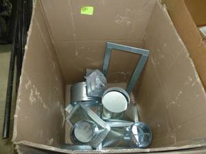 lot 581 image: Power Dampers 8 & Duct Transitions