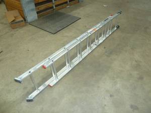 lot 645 image: Keller Aluminum Extension Ladder 16