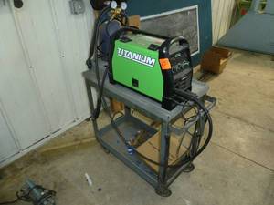 lot 651 image: Titanium Mig Welder Model 140