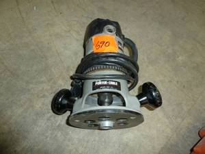 lot 690 image: Porter Cable Router
