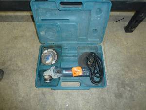 lot 694 image: Bosch Grinder Slim