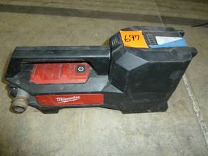 lot 697 image: Milwaukee Water Transfer Pump 18v