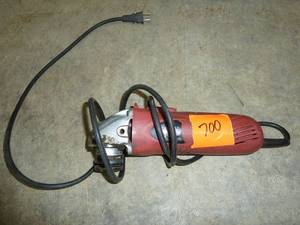 lot 700 image: Tool Shop Angle Grinder