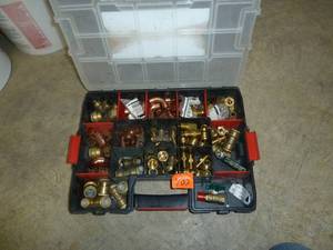 lot 702 image: Craftsmen Pack Out Brass Fittings