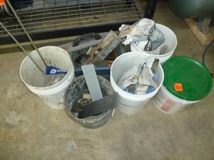 lot 707 image: Masonry Trowels & Joint Compound