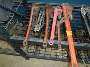 lot 717 image: Pipe Wrenches 36, 24