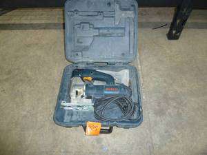 lot 724 image: Bosch Jig Saw