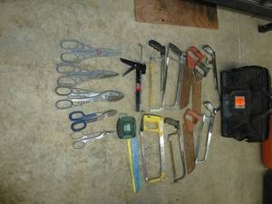 lot 757 image: Malco Tin Snips, Hacksaws, Caulk Gun