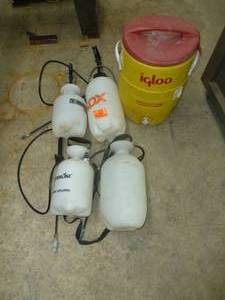 lot 764 image: Hand Sprayers x 4 & Igloo Cooler