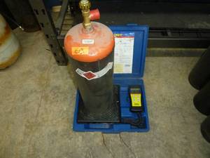 lot 803 image: Acetylene Tank- Refilled