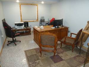 lot 833 image: Office #3 Desk & Cabinets