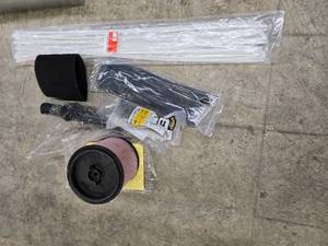 lot 767B image: Assorted Zip Ties & Vacuum Filters