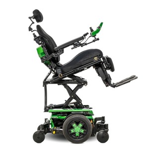 lot 1 image: WOWOW MSRP $25,000 Quantum Edge 3 iLevel 12 ELELCTRIC SEAT HEIGHT ADJUSTMENT Tilt & Reclining Power Wheelchair - Like New Condition  SPEED UP TO 4.5 mph  Check Out Videos Attached For More Info On This Amazing Power Chair Has Charger