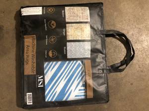 MSI Machine Washable Area Rug Customer Returns See Pictures