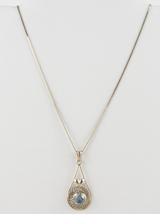 Vintage 10k Yellow Gold Blue Zircon Pendant with 14k Yellow Gold Chain. Estimated Replacement Value $1000 Low Reserve