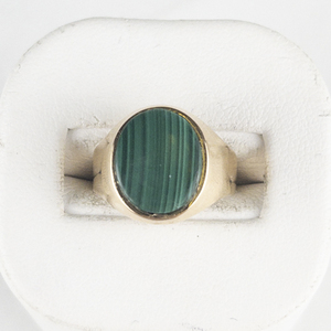 Malachite 18K Yellow Gold Seal Ring. Size 6.5. Estimated Replacement Value $800 Low Reserve