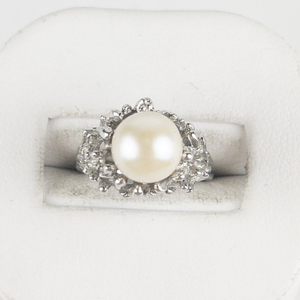 Freshwater Pearl Freeform Silver Pinky Ring. Size 4 - 4.25.
