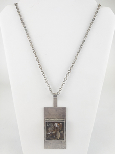 AD Design  Denmark Large Amber Glass Stone Inlay Silver Tone Base Metal Pendant Necklace .