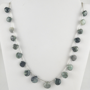 Green Quartz Bead Necklace.