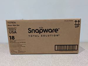 lot 7 image: BRAND NEW SNAPWARE GLASS 18PC. SET
