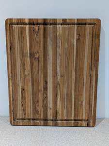 lot 16 image: BRAND NEW TEAK HAUS OVERSIZED BUTCHER BLOCK CUTTING BOARD