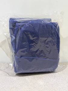 lot 93 image: BRAND NEW 10 PACK OF WINTER HATS BLUE