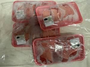 B. 4x Boneless Pork LoinCountry Style Pork Ribs