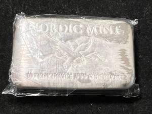 lot 03 image: 10 TROY OZ .999 FINE SILVER NORDIC MINT BAR