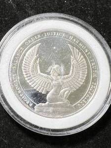 lot 32 image: 1 TROY OZ .999 FINE SILVER KINESIS MINT ROUND IN AIRTITE