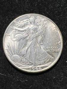 lot 94 image: 1944 US WALKING LIBERTY HALF DOLLAR MS63