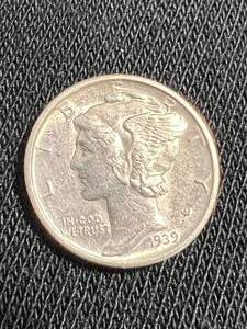 lot 113 image: 1939-D US MERCURY DIME BU