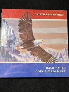 lot 119 image: US BALD EAGLE COIN AND MEDAL SET SEALED
