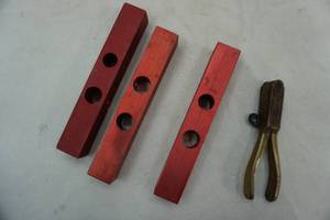 lot 146 image: MEC Charge Bars & Caliber Brass Mold