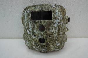 lot 22 image: Hunten Trail Cam. New in Box, unused