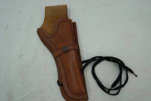 lot 24 image: Vintage Leather Gun Holster