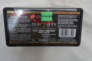 lot 73 image: Pyro Dex pellets 4050, 100 pellets