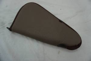 lot 82 image: Allen pistol case