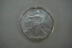 lot 191 image: 2007 American Silver Eagle Coin