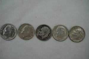 lot 216 image: Silver Dimes 5ct