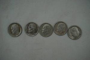 lot 220 image: Silver Dimes 5ct