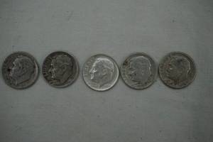 lot 223 image: Silver Dimes 5ct