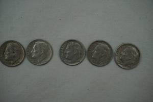lot 225 image: Silver Dimes 5ct