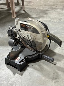 lot 42 image: Craftsman 10 Compound Miter Saw