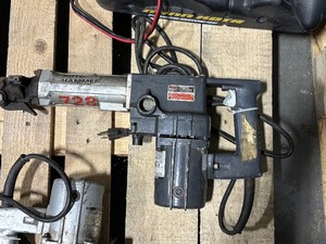 lot 43 image: Skil Hammer Drill
