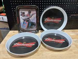 lot 18 image: Budweiser Trays