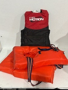 lot 19 image: Life Jackets