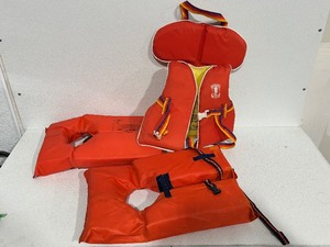 lot 20 image: Life Jackets